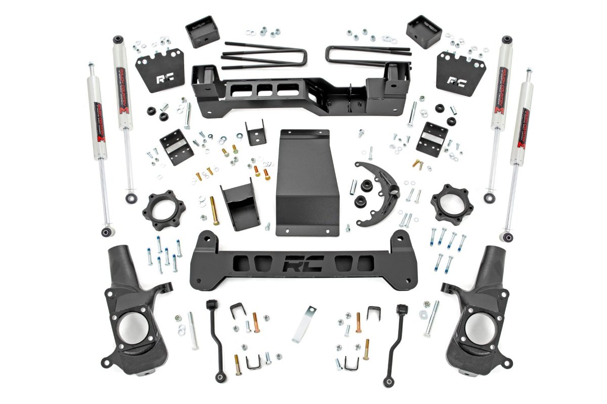 GMC Sierra 2500 HD Suspension Lift Kit - Rough Country - M1 6 Inch - '01-'10